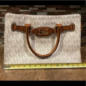 Michael Kors purse